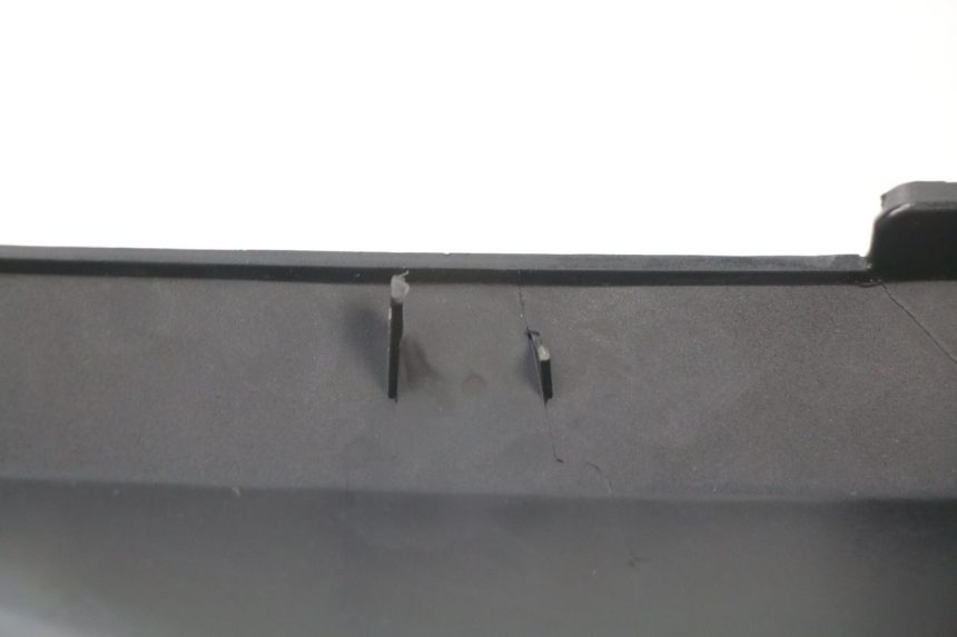 photo de FLANC LATERAL AVANT GAUCHE YAMAHA XMAX X-MAX ABS 125 (2014 - 2016)