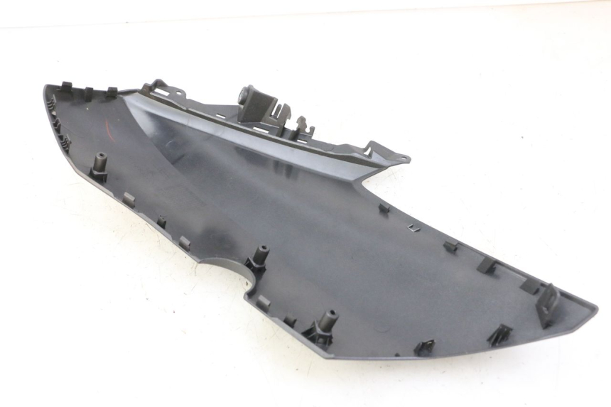 photo de FLANC LATERAL AVANT GAUCHE YAMAHA XMAX X-MAX 125 (2021 - 2025)