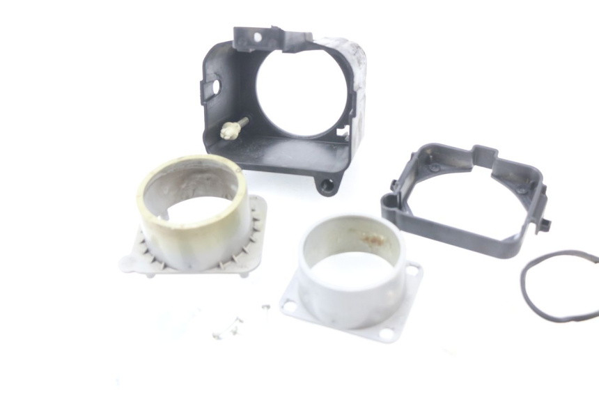 photo de FOND DE PHARE PEUGEOT LUDIX 50 (2005 - 2007) - État de surface