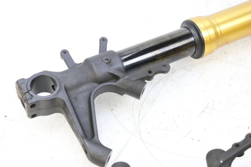 photo de FOURCHE SUZUKI GSXR GSX-R 1000 (2003 - 2004) - Aperçu profil