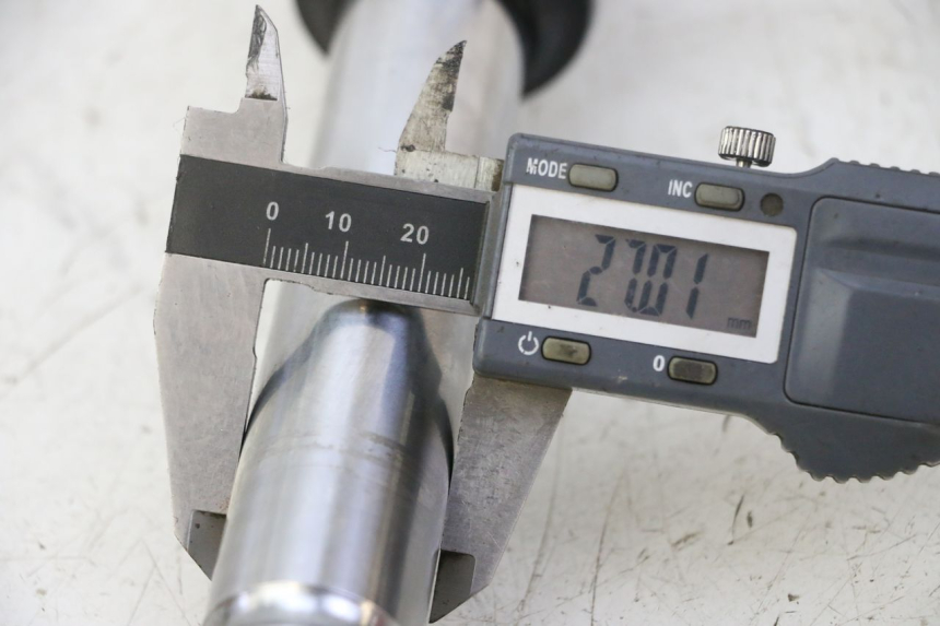 photo de FOURREAU FOURCHE DROIT PEUGEOT KISBEE 4T 50 (2018 - 2022)