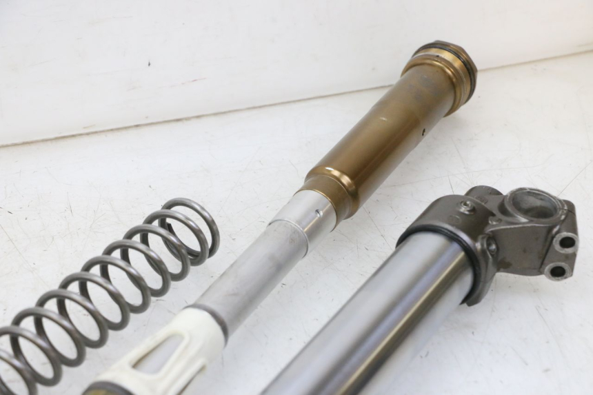 photo de FOURREAU FOURCHE DROIT YAMAHA YZF YZ-F 450 (2014 - 2016)