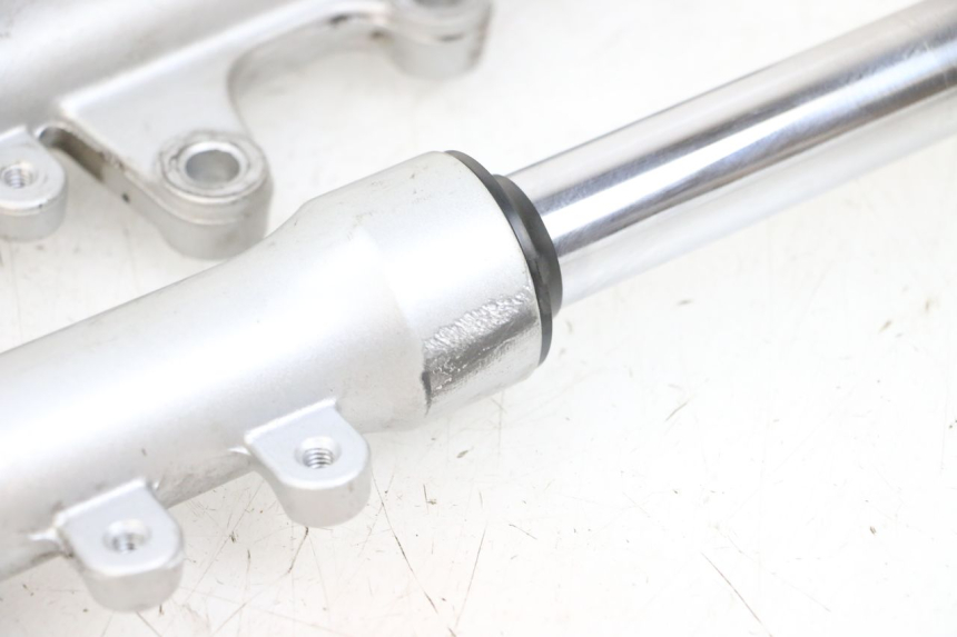 photo de FOURREAU FOURCHE MBK FLIPPER 115 (2013 - 2017) - Autre angle de vue