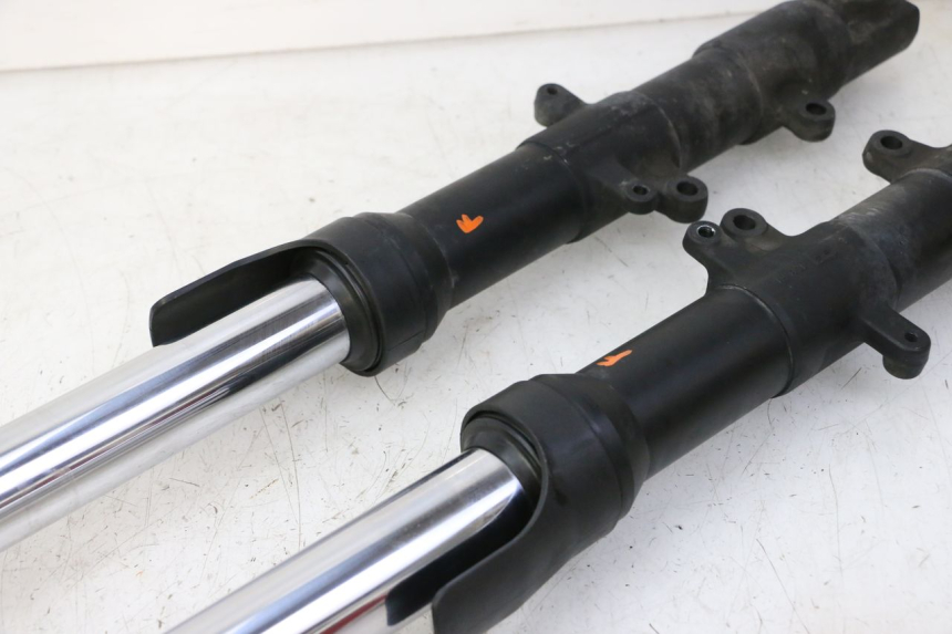 photo de FOURREAU FOURCHE YAMAHA FZ6 FAZER S2 600 (2007 - 2011)