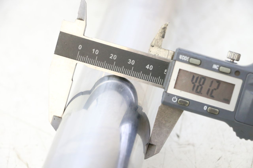 photo de FOURREAU FOURCHE GAUCHE YAMAHA YZF YZ-F 450 (2014 - 2016)