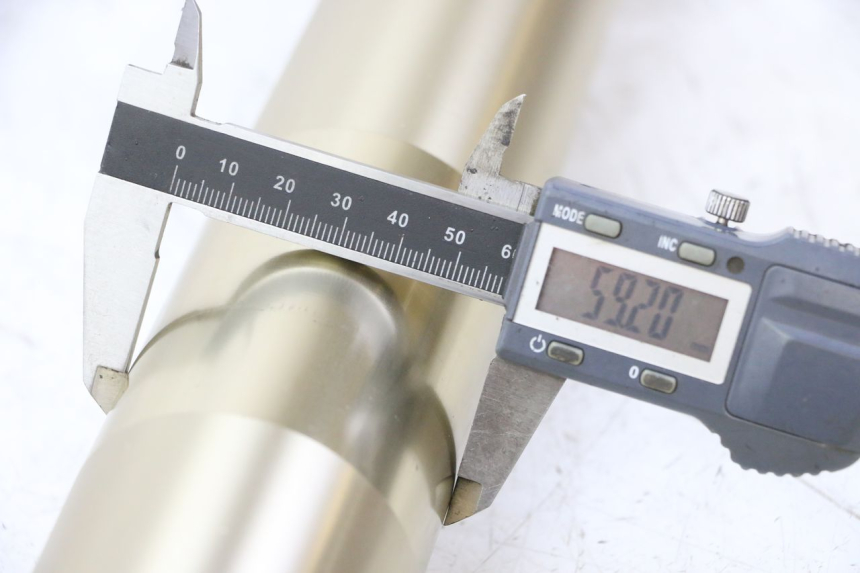 photo de FOURREAU FOURCHE GAUCHE YAMAHA YZF YZ-F 450 (2014 - 2016)