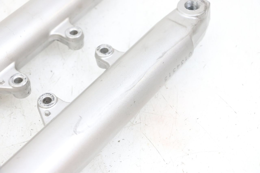 photo de FOURREAU FOURCHE SUZUKI GSF N BANDIT 600 (1996 - 1999) - Marquages et références