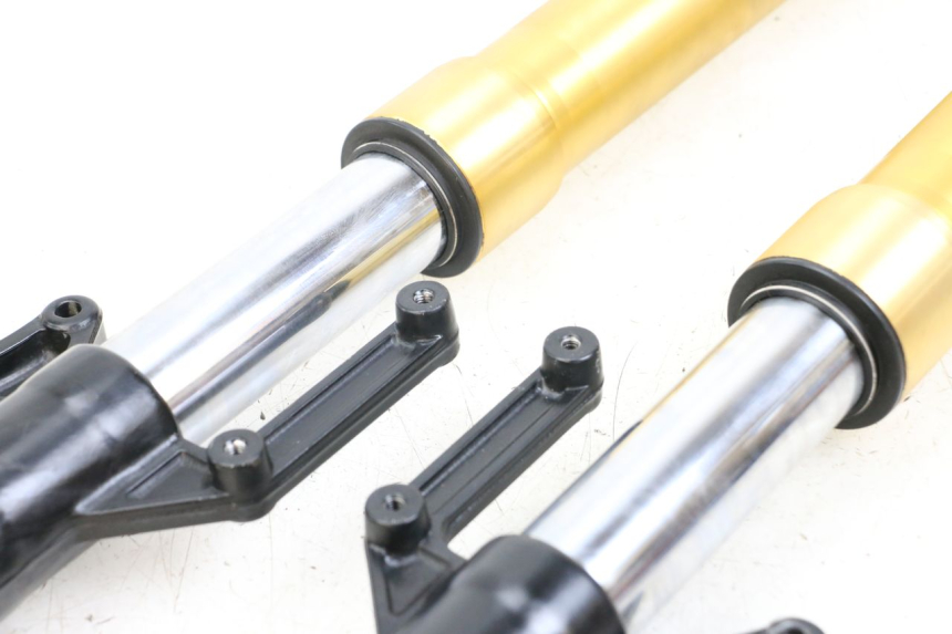 photo de FOURREAU FOURCHE HYOSUNG GTR 125 (2006 - 2008)