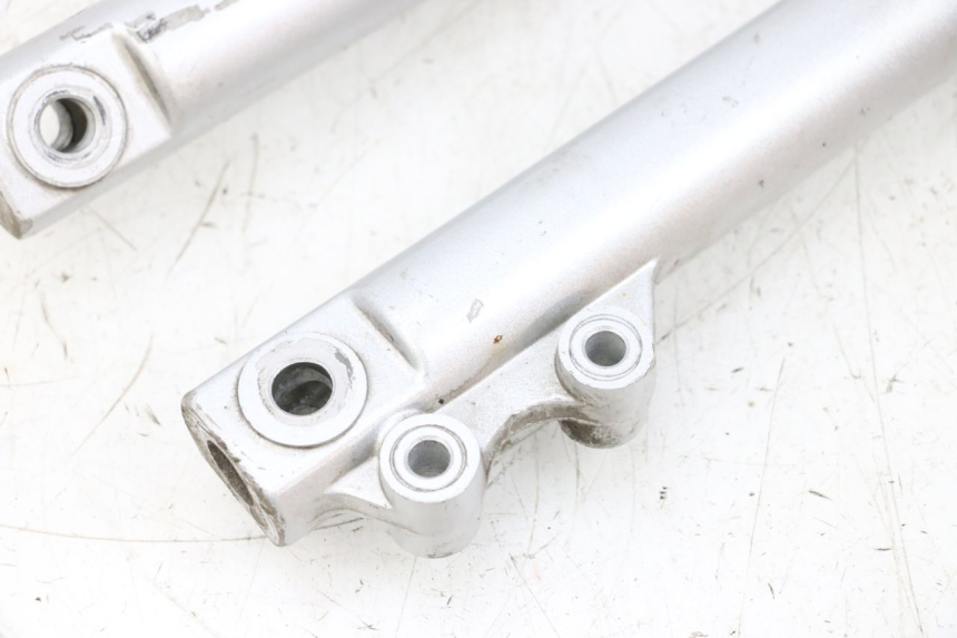 photo de FOURREAU FOURCHE PEUGEOT KISBEE 2T 50 (2010 - 2017) - Pièce contrôlée