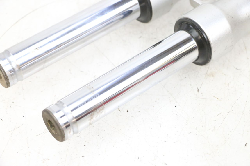 photo de FOURREAU FOURCHE KYMCO LIKE 125 (2009 - 2016) - État de surface