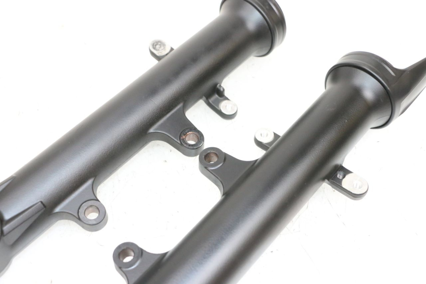 photo de FOURREAU FOURCHE YAMAHA MT-07 MT07 ABS 700 (2018 - 2020) - Marquages et références