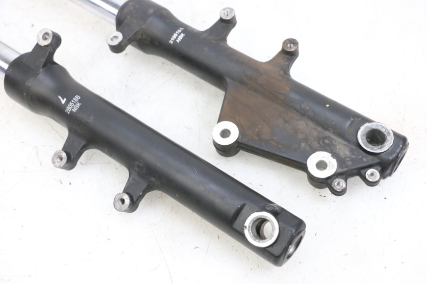 photo de FOURREAU FOURCHE PIAGGIO NEW TYPHOON 50 (2018 - 2021) - Zoom état d’usage