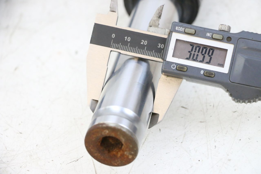 photo de FOURREAU FOURCHE JM MOTORS OLDIES GT 4T 50 (2018 - 2025) - Zoom état d’usage