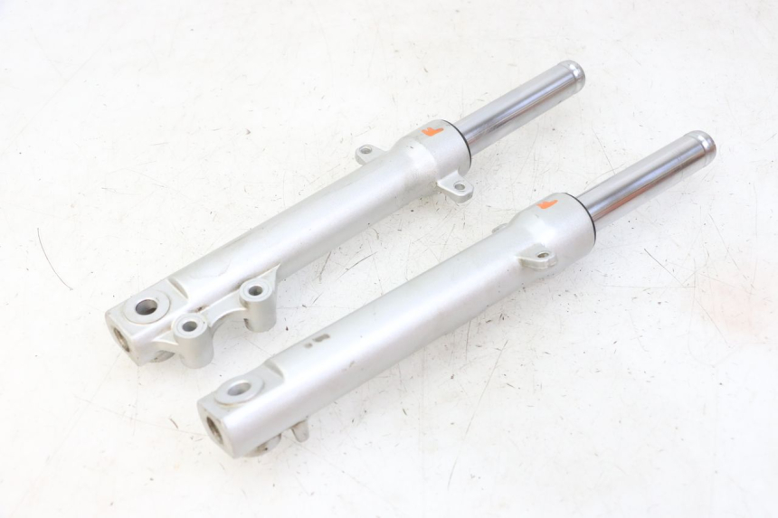photo de FOURREAU FOURCHE PEUGEOT KISBEE 4T 50 (2010 - 2017)