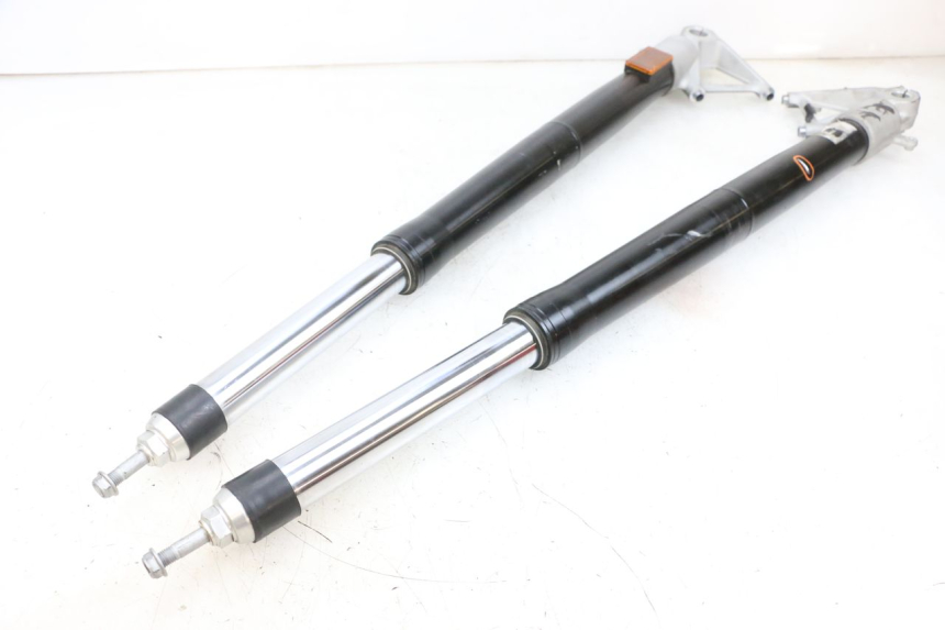 photo de FOURREAU FOURCHE BMW R GS 1250 (2021 - 2024) - Marquages et références