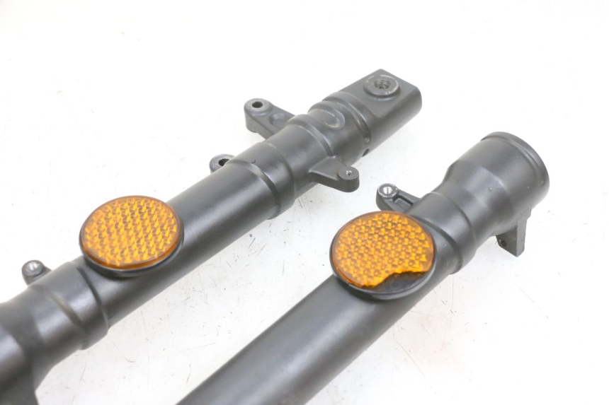 photo de FOURREAU FOURCHE YAMAHA TZR 50 (2008 - 2016) - Points de fixation