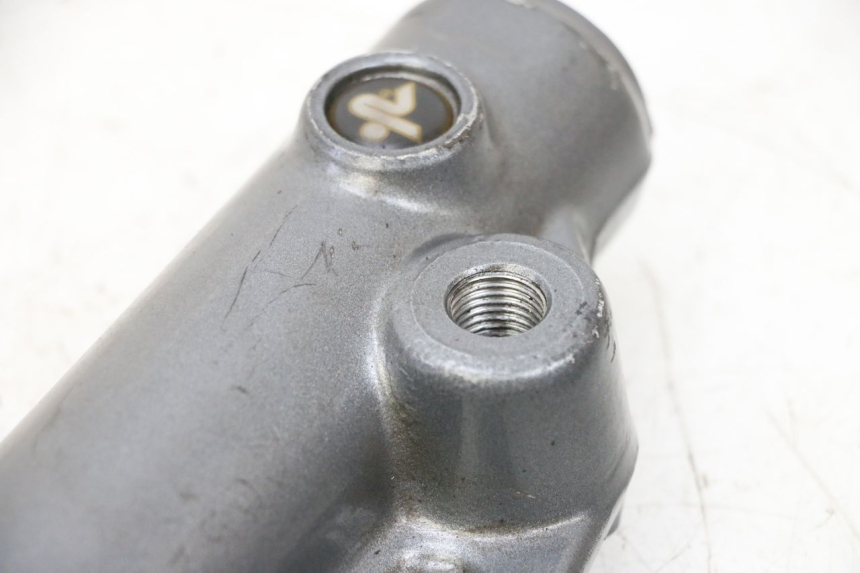 photo de FOURREAU FOURCHE YAMAHA XMAX X-MAX 125 (2006 - 2009) - Détail de la pièce