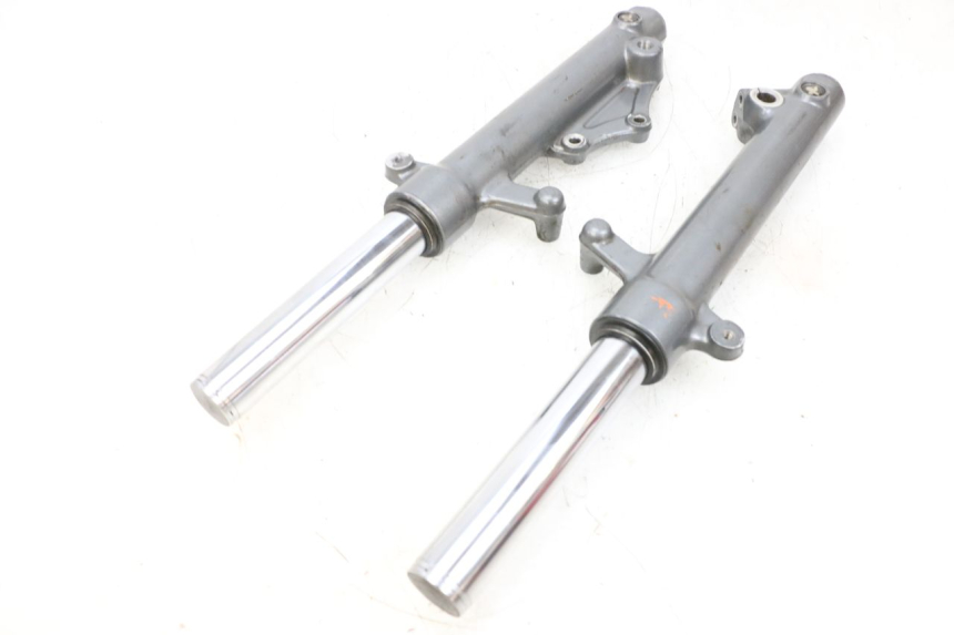 photo de FOURREAU FOURCHE YAMAHA XMAX X-MAX 125 (2006 - 2009) - Vue d’ensemble