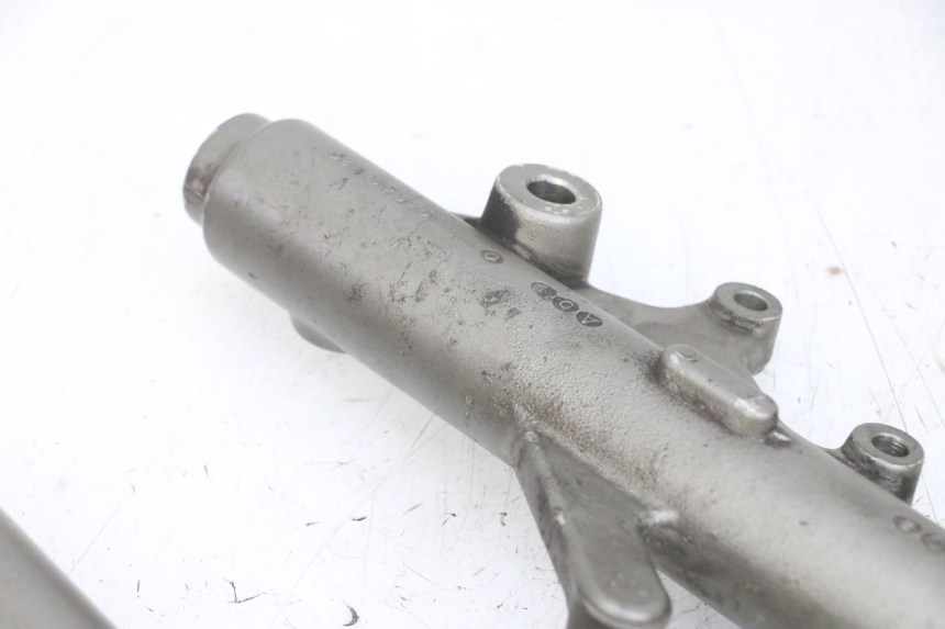photo de FOURREAU FOURCHE YAMAHA YP MAJESTY 125 (2002 - 2006) - Pièce contrôlée