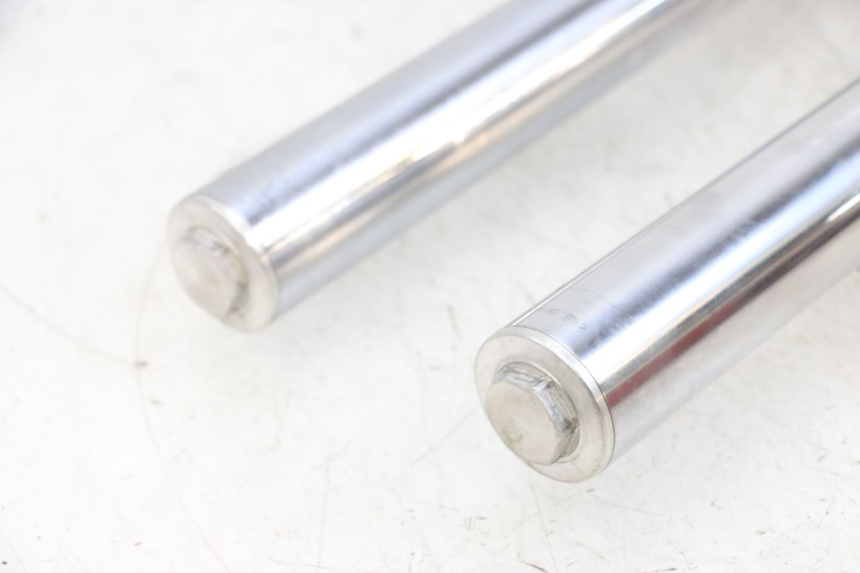 photo de FOURREAU FOURCHE KAWASAKI ZR 7 750 (1999 - 2001) - Détails caractéristiques