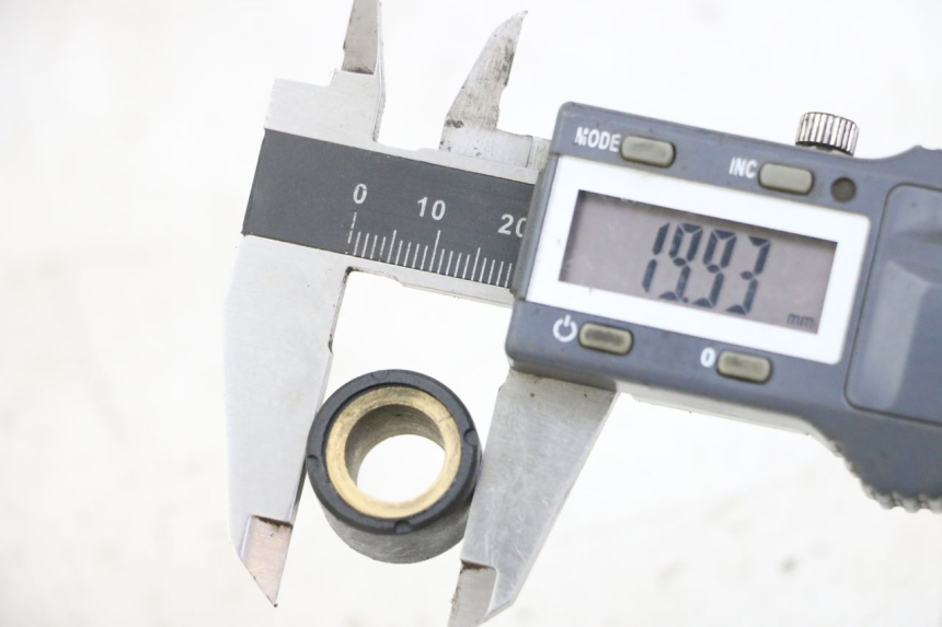 photo de GALETS VARIATEUR SUZUKI BURGMAN 125 (2007 - 2014)