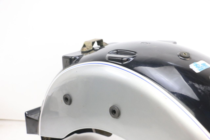 photo de Rear mudguard HYOSUNG GV AQUILA 125 (2000 - 2004)