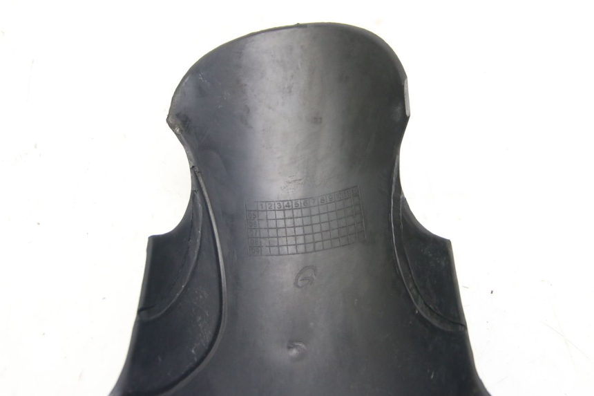 photo de GARDE BOUE ARRIERE REVATTO IMPERATOR 125 (2007 - 2015)