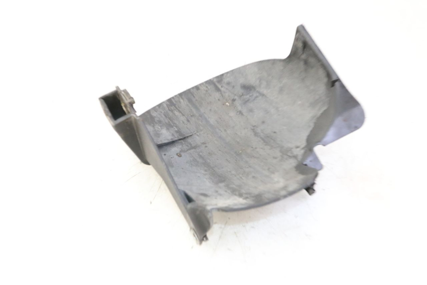 photo de GARDE BOUE ARRIERE PIAGGIO MP3 LT 300 (2010 - 2016)