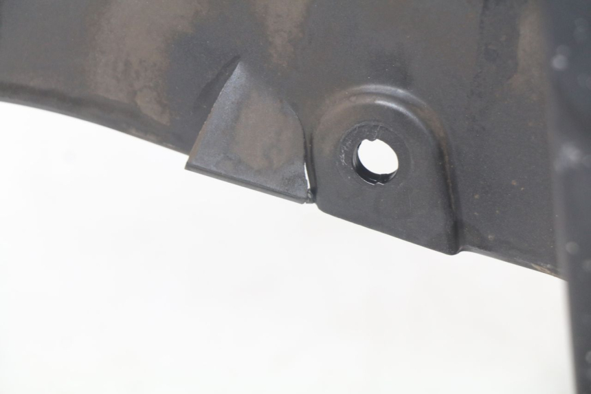 photo de GARDE BOUE AVANT SUZUKI BURGMAN 125 (2007 - 2014)