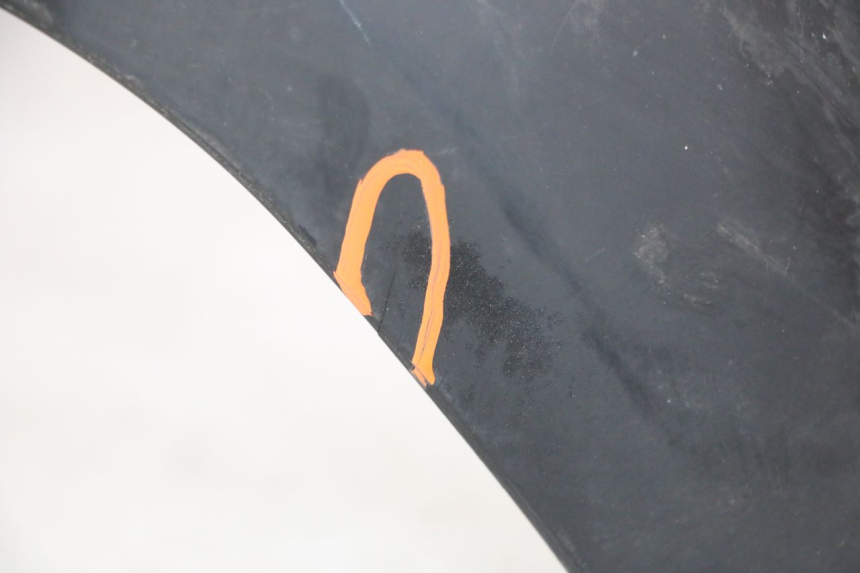 photo de GARDE BOUE AVANT SUZUKI BURGMAN 125 (2007 - 2014)