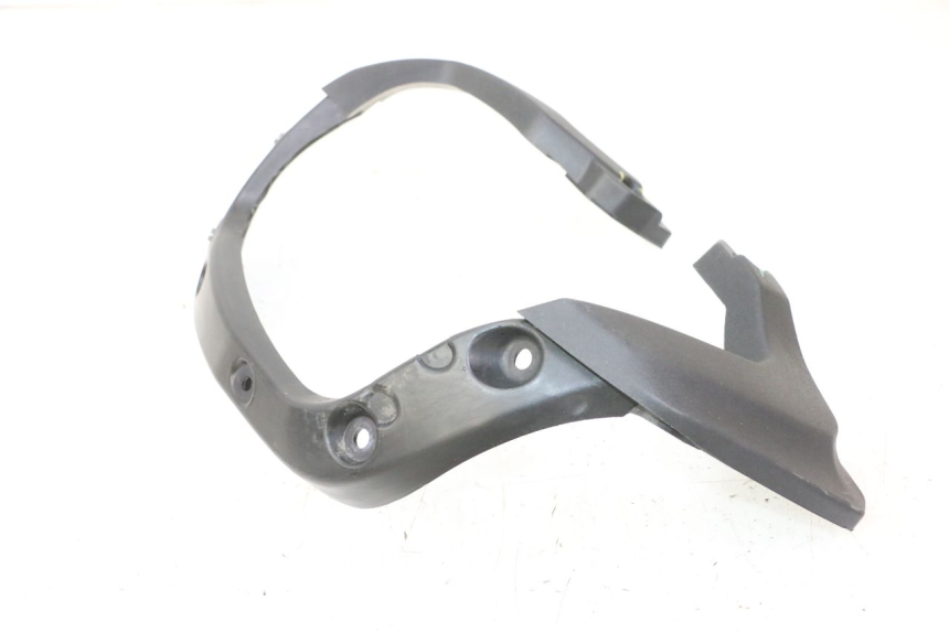 photo de GARDE BOUE AVANT PIAGGIO MP3 HPE 310 (2024 - 2025)