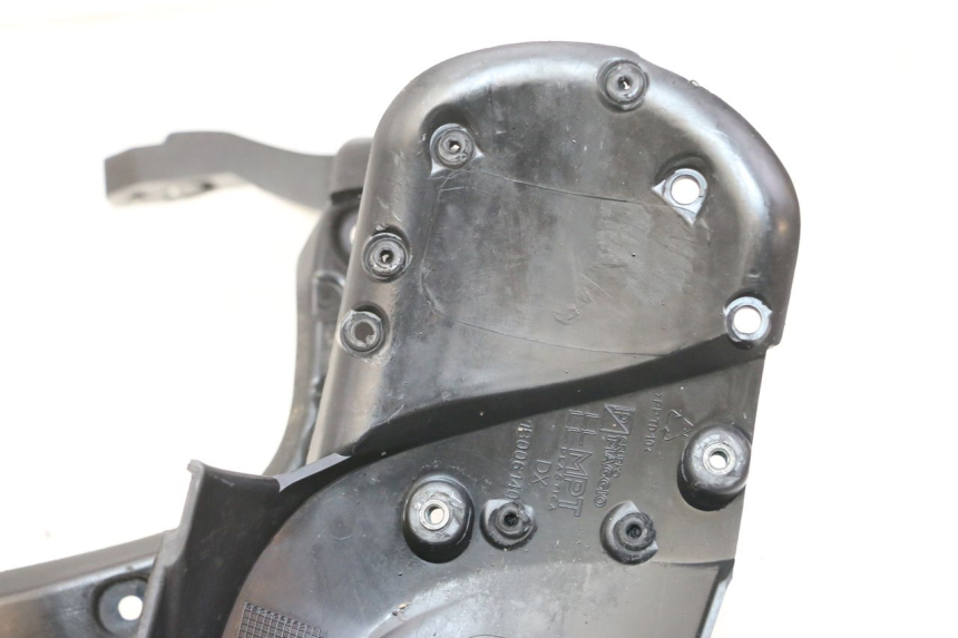 photo de GARDE BOUE AVANT PIAGGIO MP3 HPE 310 (2024 - 2025)