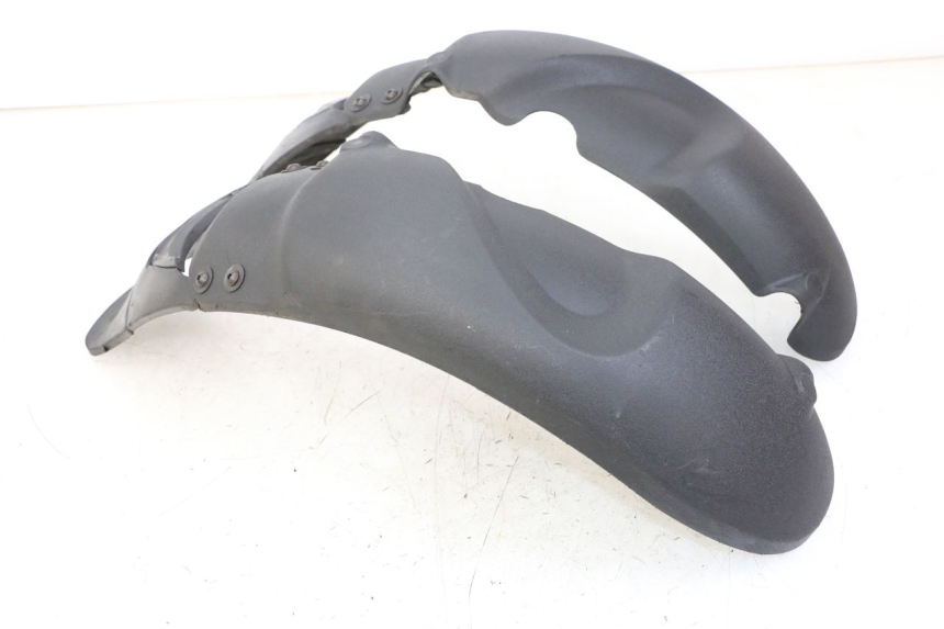 photo de GARDE BOUE AVANT PIAGGIO MP3 LT 400 (2007 - 2012)