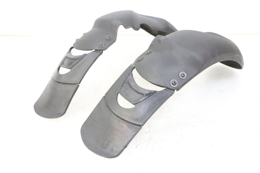 photo de GARDE BOUE AVANT PIAGGIO MP3 LT 400 (2007 - 2012)