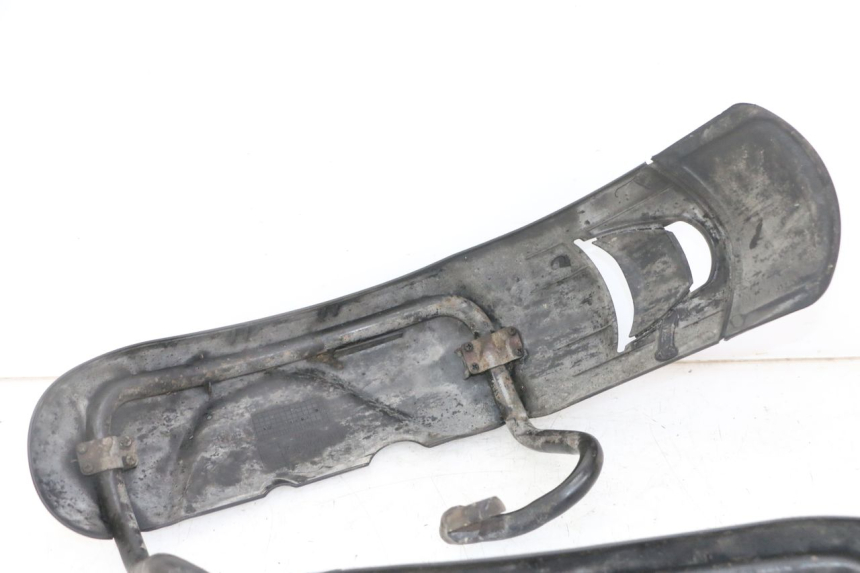 photo de GARDE BOUE AVANT PIAGGIO MP3 LT 300 (2010 - 2016)