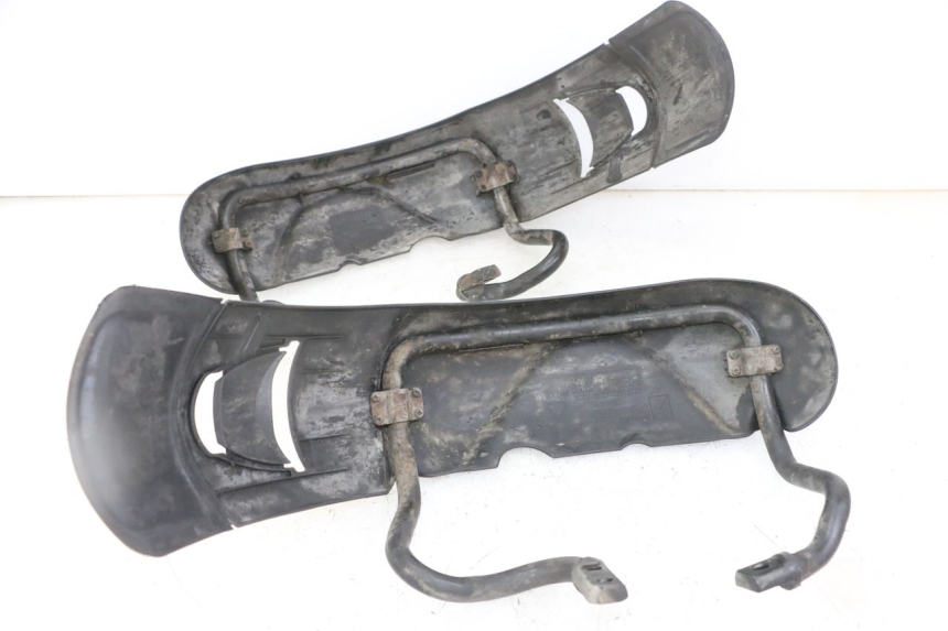 photo de GARDE BOUE AVANT PIAGGIO MP3 LT 300 (2010 - 2016)