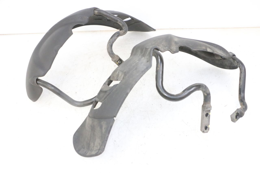 photo de GARDE BOUE AVANT PIAGGIO MP3 LT 300 (2010 - 2016)