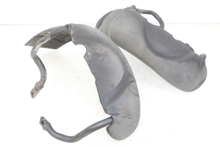 photo de GARDE BOUE AVANT PIAGGIO MP3 LT 300 (2010 - 2016)