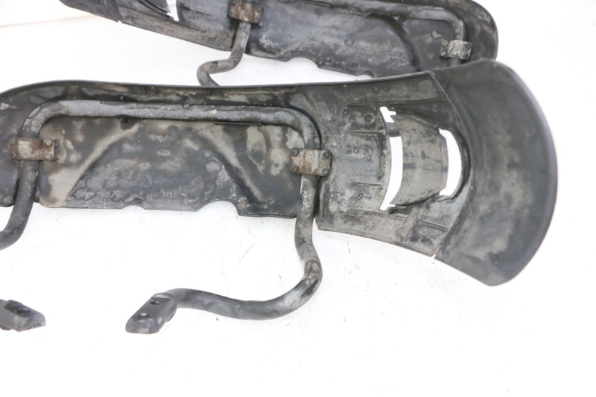 photo de GARDE BOUE AVANT PIAGGIO MP3 LT 300 (2010 - 2016)
