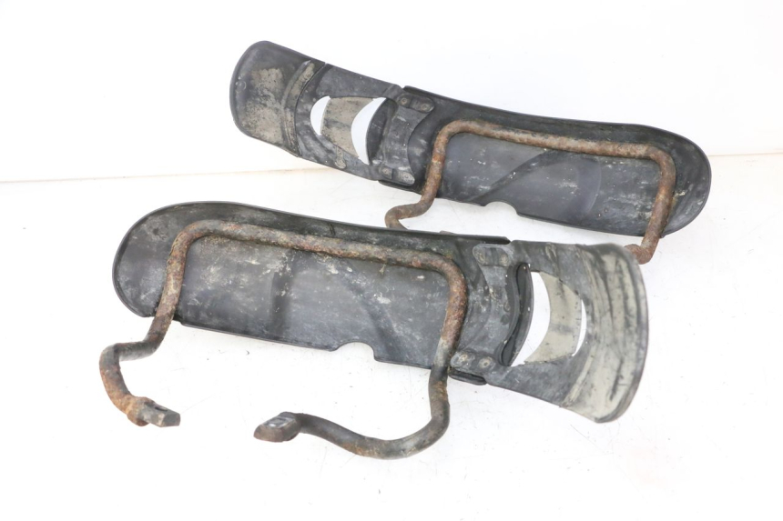 photo de GARDE BOUE AVANT PIAGGIO MP3 RL 250 (2007 - 2010)