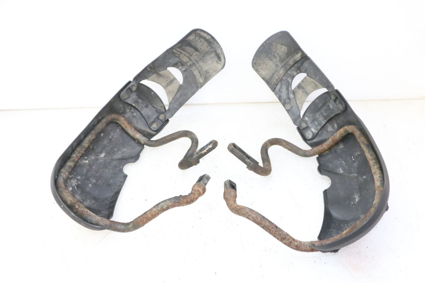 photo de GARDE BOUE AVANT PIAGGIO MP3 RL 250 (2007 - 2010)