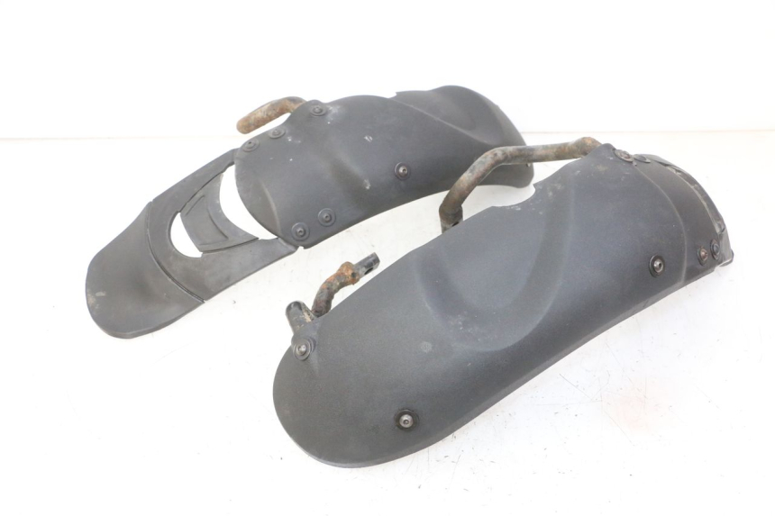 photo de GARDE BOUE AVANT PIAGGIO MP3 RL 250 (2007 - 2010)