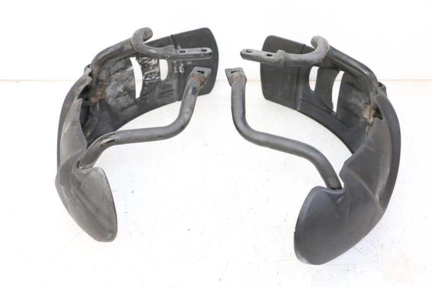 photo de GARDE BOUE AVANT PIAGGIO MP3 500 (2011 - 2015)