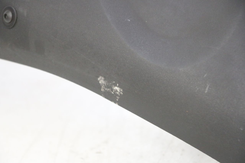 photo de GARDE BOUE AVANT PIAGGIO MP3 125 (2006 - 2014)