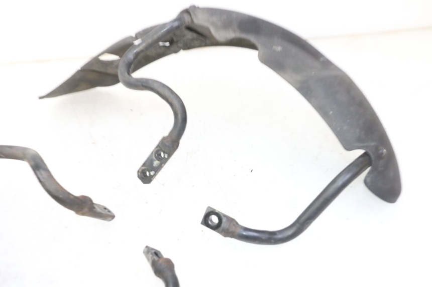 photo de GARDE BOUE AVANT PIAGGIO MP3 RL 250 (2007 - 2010)