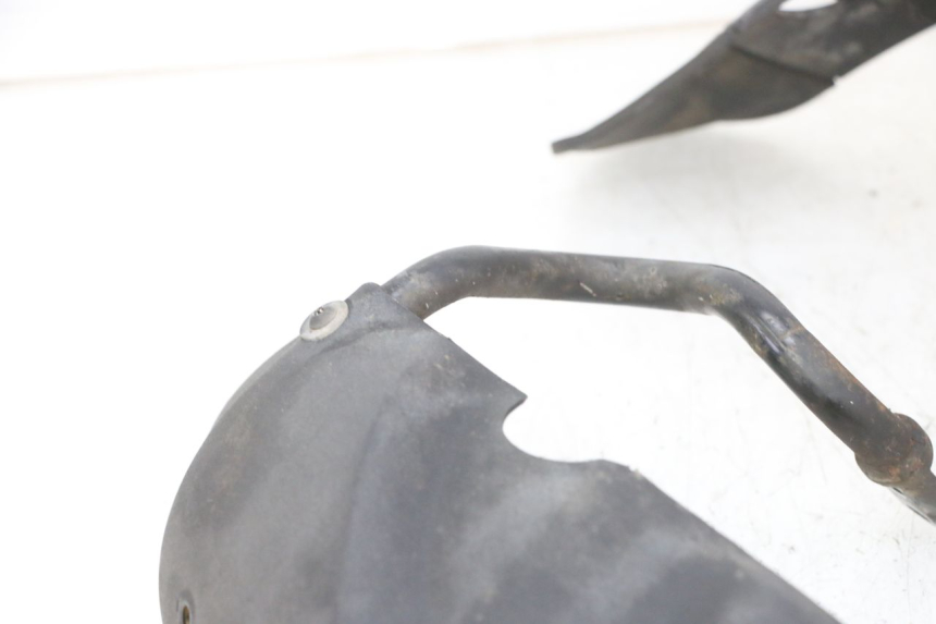 photo de GARDE BOUE AVANT PIAGGIO MP3 RL 250 (2007 - 2010)