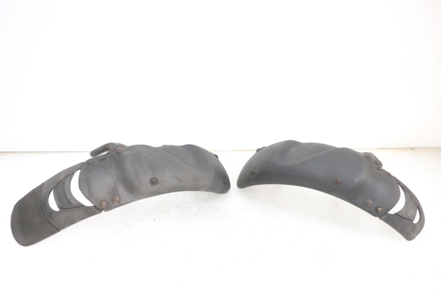 photo de GARDE BOUE AVANT PIAGGIO MP3 125 (2006 - 2014)