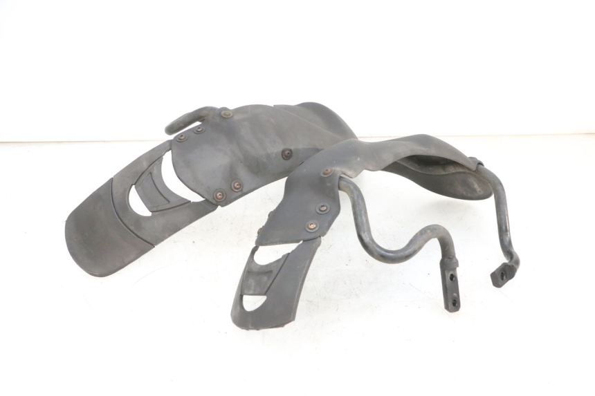 photo de GARDE BOUE AVANT PIAGGIO MP3 125 (2006 - 2014)