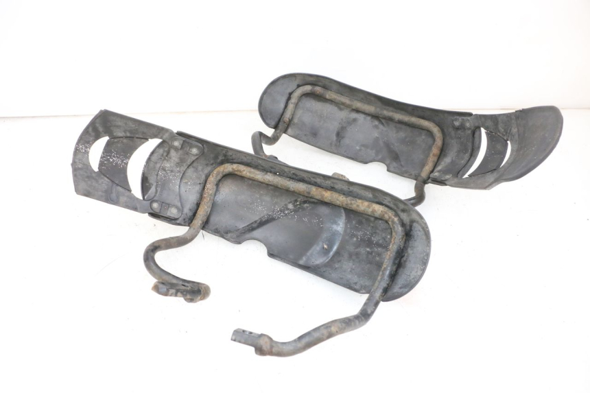 photo de GARDE BOUE AVANT PIAGGIO MP3 RL 250 (2007 - 2010) - Vue d’ensemble