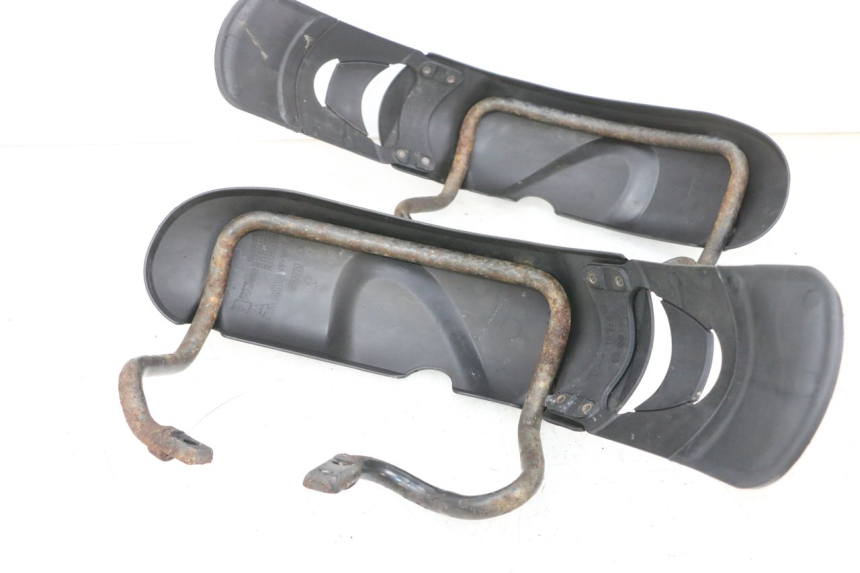 photo de GARDE BOUE AVANT PIAGGIO MP3 RL 250 (2007 - 2010) - Autre angle de vue